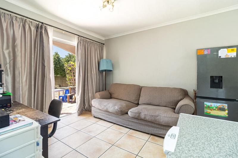 2 Bedroom Property for Sale in Sonstraal Heights Western Cape